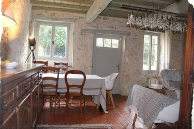 Maison en pierre - 205 m² - 9 pièces