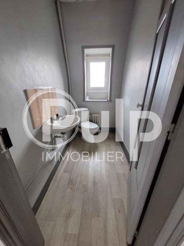 Immeuble - 137 m² - 8 pièces