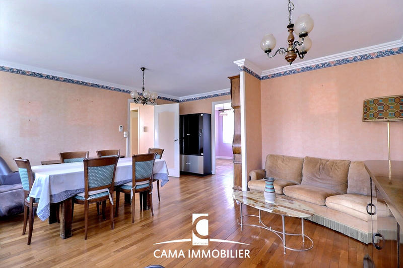 Maison - 74 m² - 5 pièces