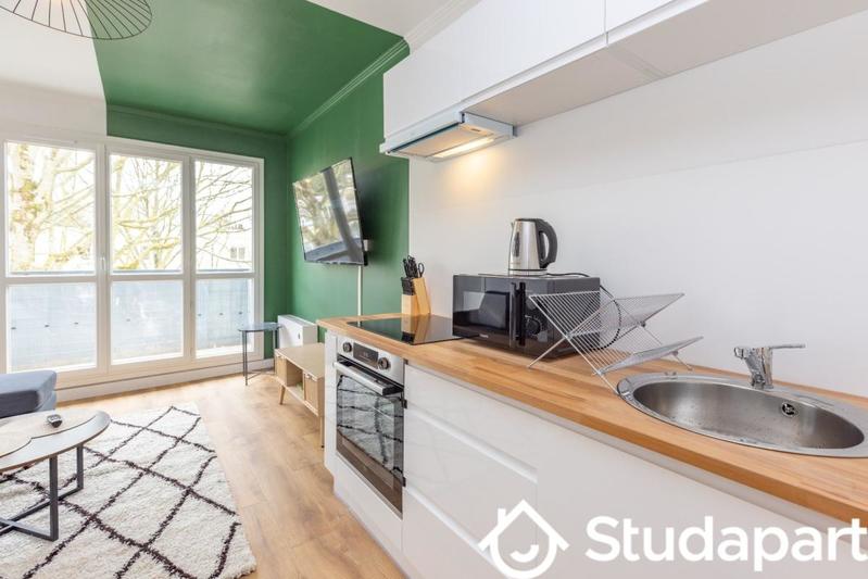 Chambre - 13 m² - 1 pièce