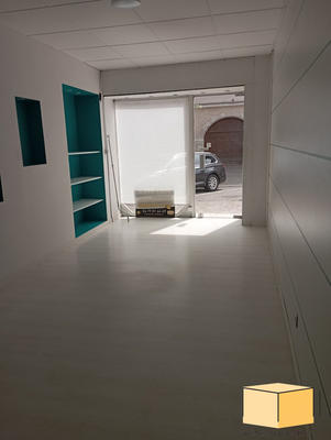 Local commercial - 24 m² - 2 pièces