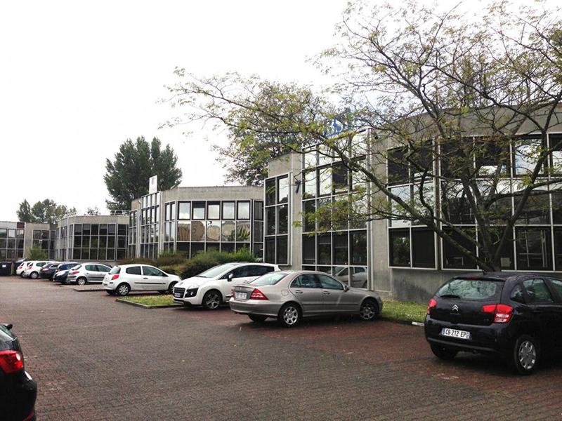 Bureau - 95 m² - 5 pièces