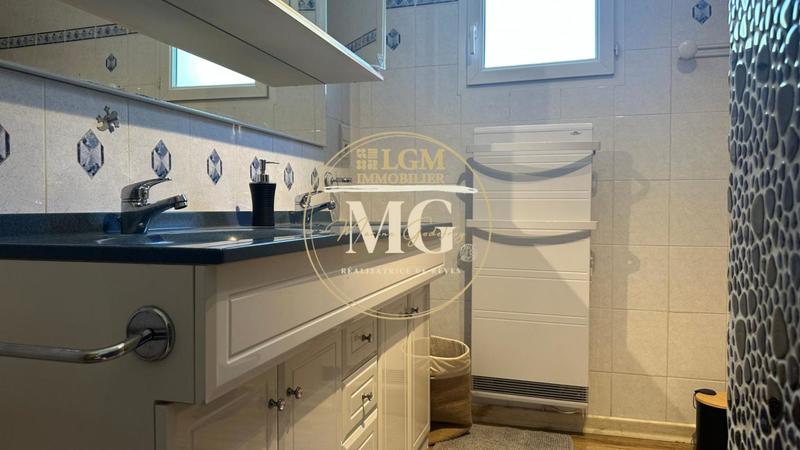 Maison - 184 m² - 5 pièces