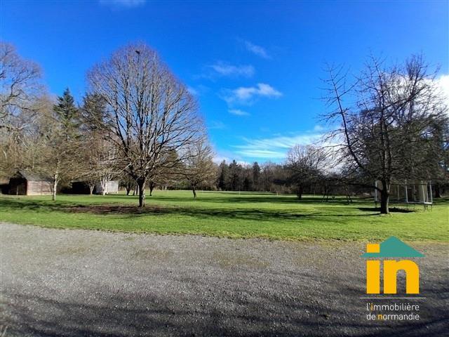 Propriété - 286 m² - 12 pièces