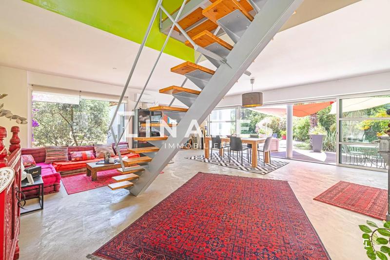 Villa - 180 m² - 5 pièces