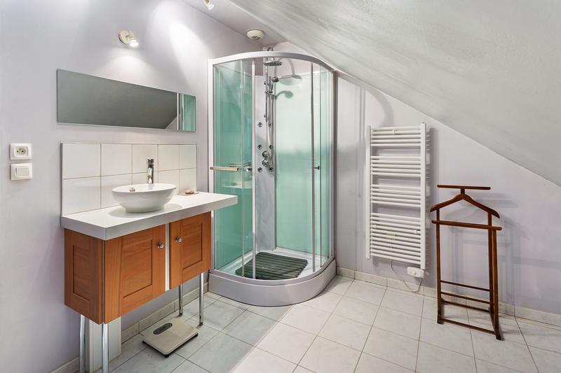 Maison - 240 m² - 10 pièces