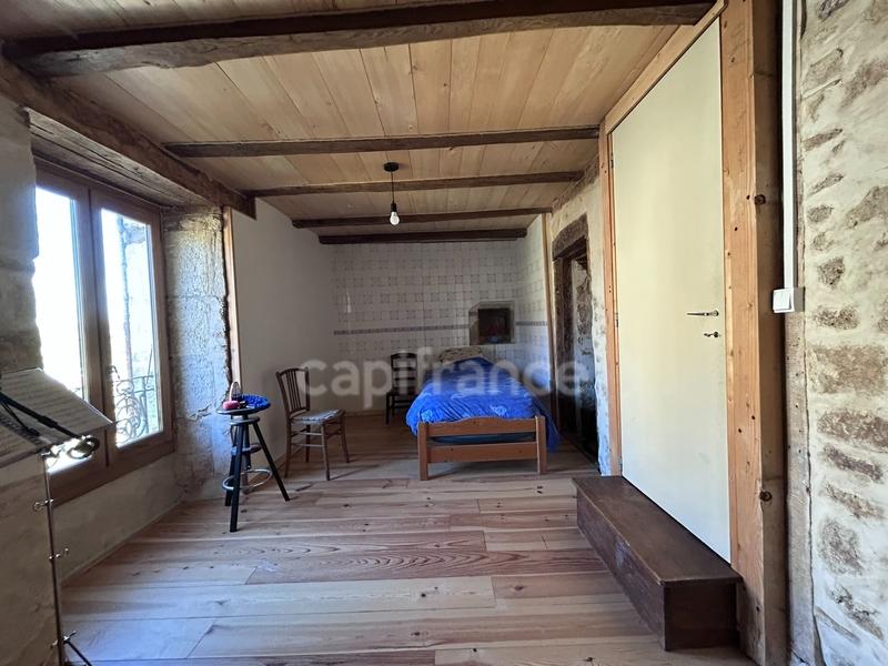 Maison - 104 m² - 3 pièces