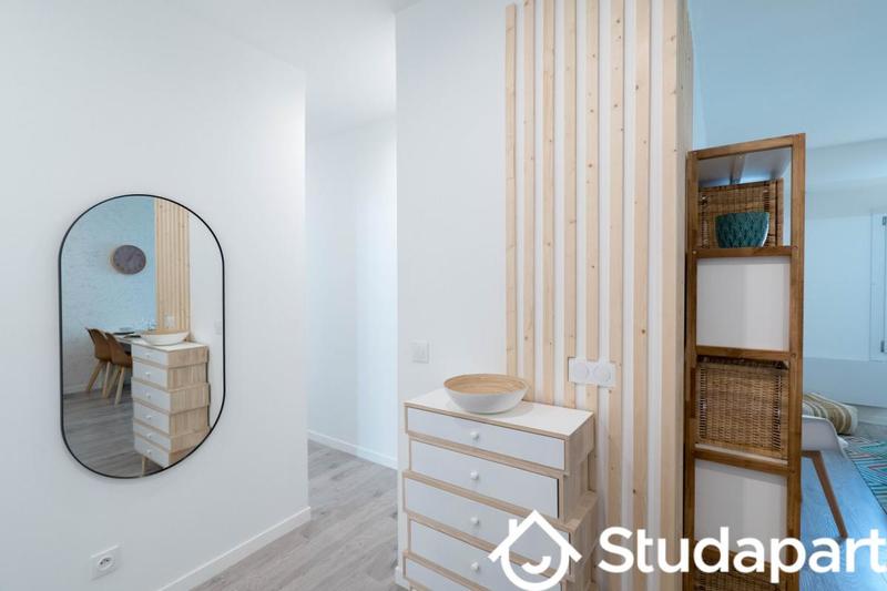 Chambre - 11 m² - 1 pièce