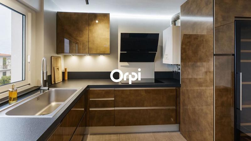 Maison - 98 m² - 4 pièces