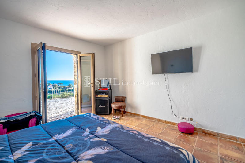 Villa - 350 m² - 6 pièces