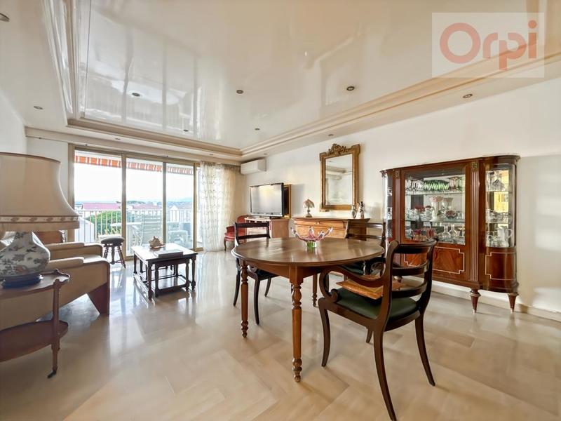 Appartement - 67 m² - 2 pièces