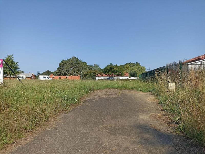 Terrain constructible - 870 m²