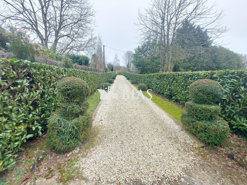 Maison traditionnelle - 150 m² - 6 pièces