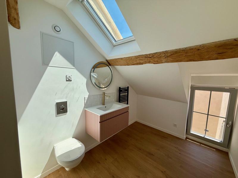 Maison ancienne - 177 m² - 8 pièces