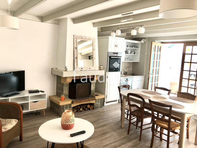 Maison de village - 84 m² - 3 pièces