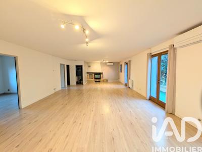 Maison - 136 m² - 5 pièces