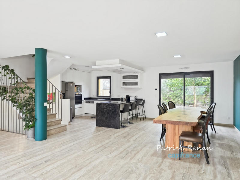 Maison - 125 m² - 6 pièces