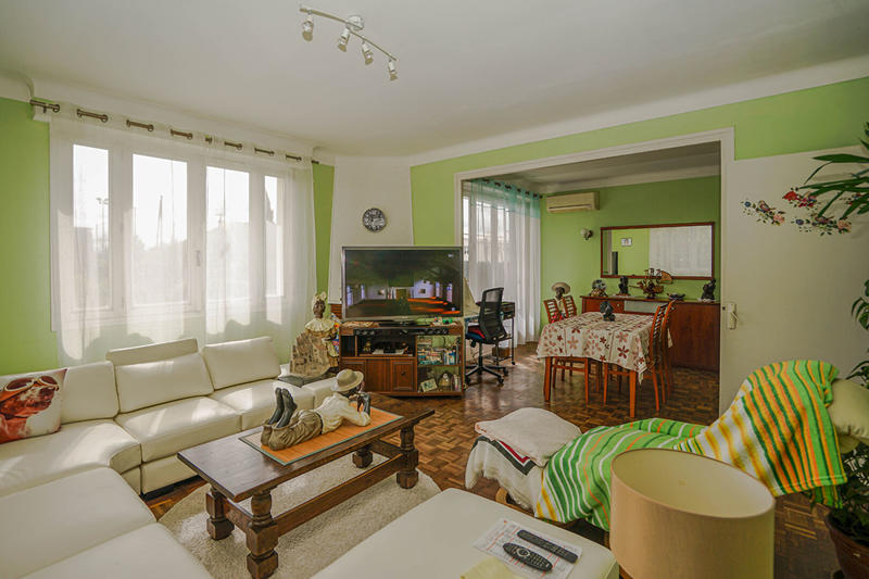 Immeuble - 8 pièces