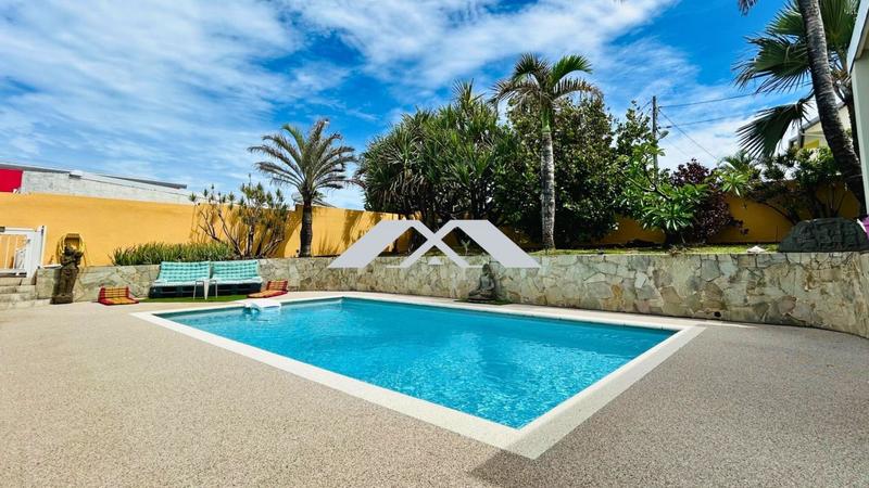 Maison - 186 m² - 7 pièces