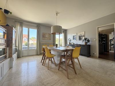 Maison - 163 m² - 6 pièces