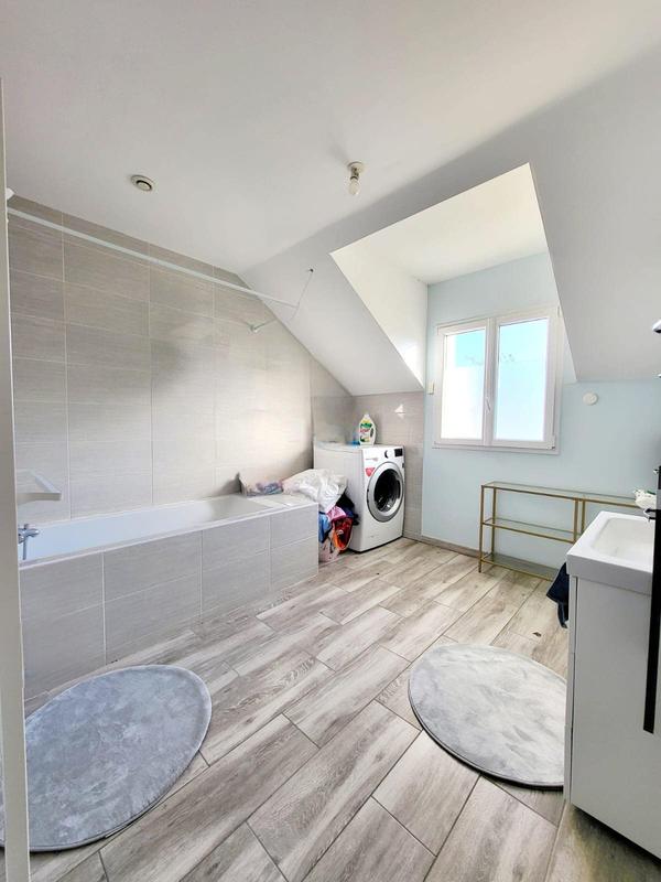 Maison - 175 m² - 7 pièces