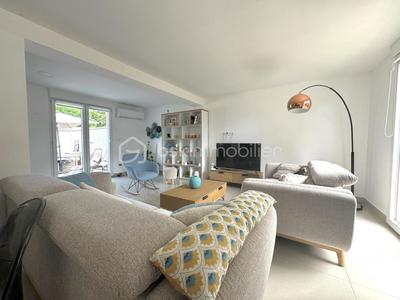 Maison - 140 m² - 6 pièces