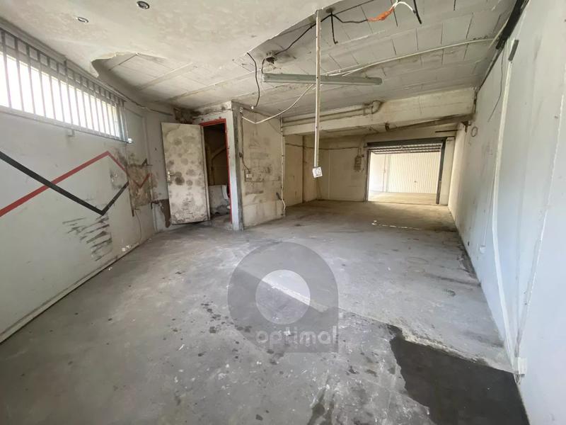 Local commercial - 30 m² - 2 pièces