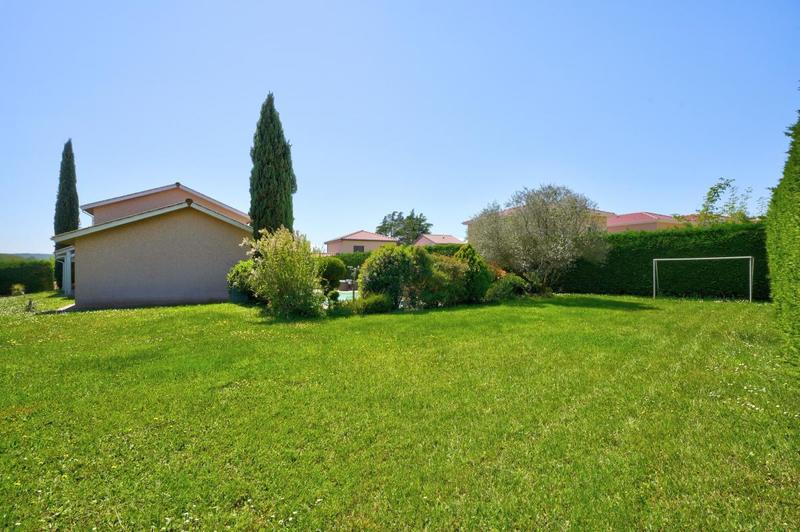 Maison - 190 m² - 7 pièces