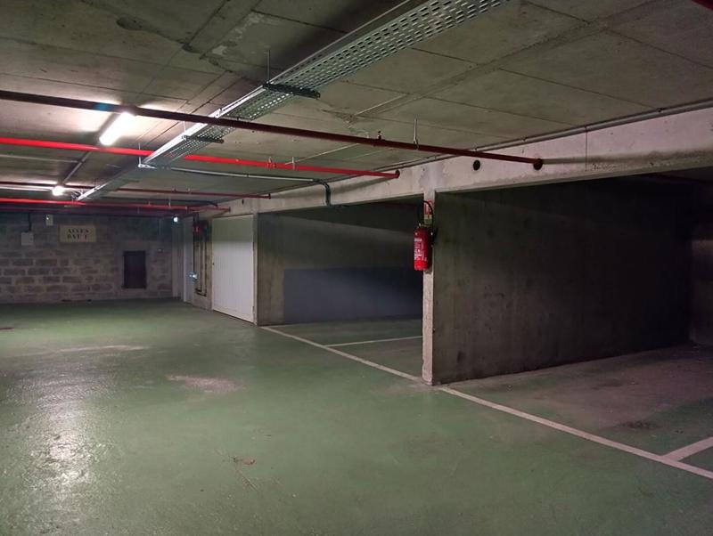 Parking / Garage - 11 m²