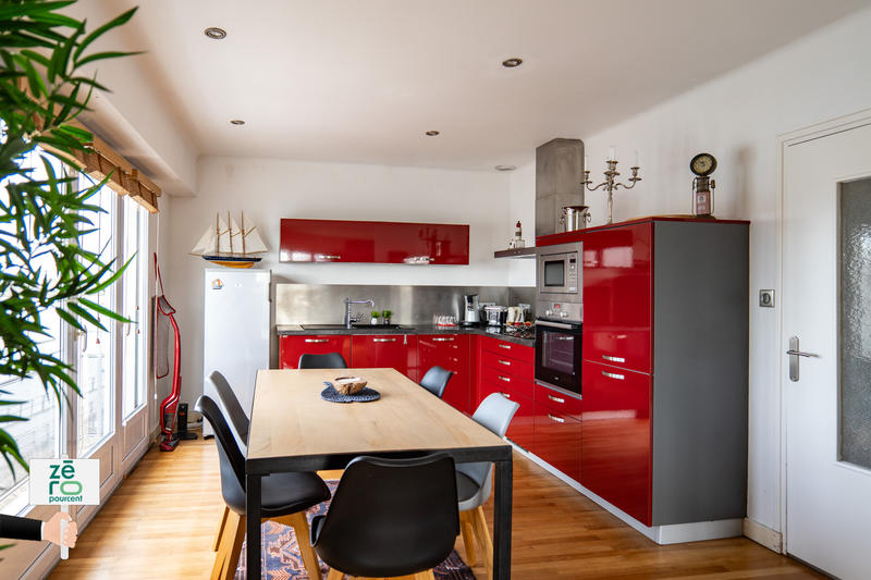 Appartement - 82 m² - 3 pièces