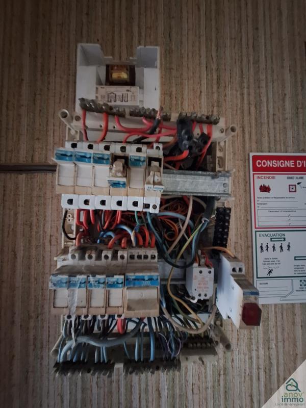 Local commercial - 6 pièces