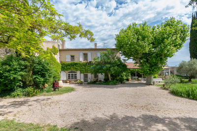 Maison - 213 m² - 8 pièces