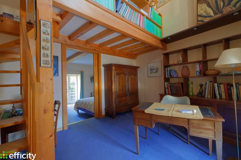 Maison - 290 m² - 11 pièces