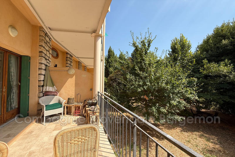 Appartement - 92 m² - 3 pièces