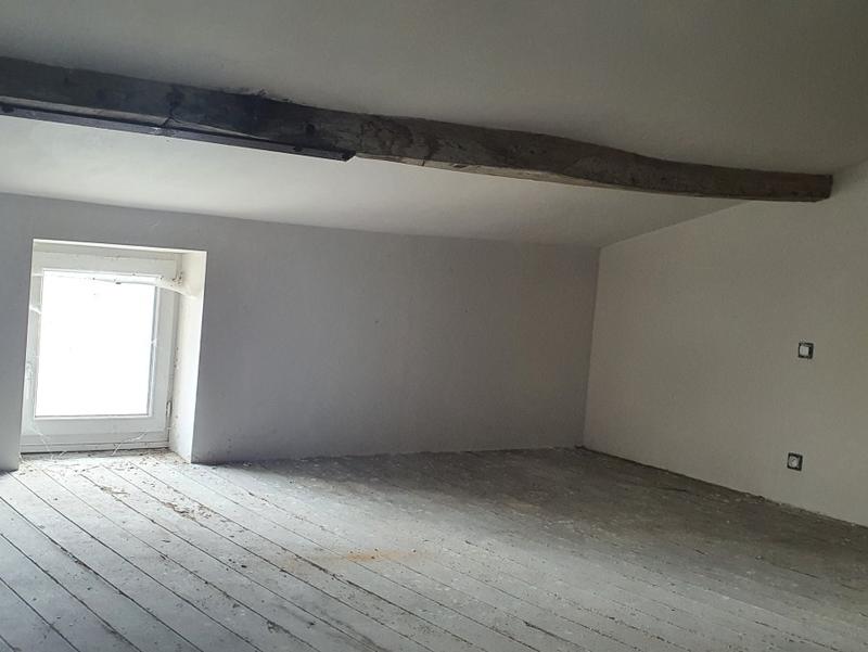 Maison - 83 m² - 8 pièces