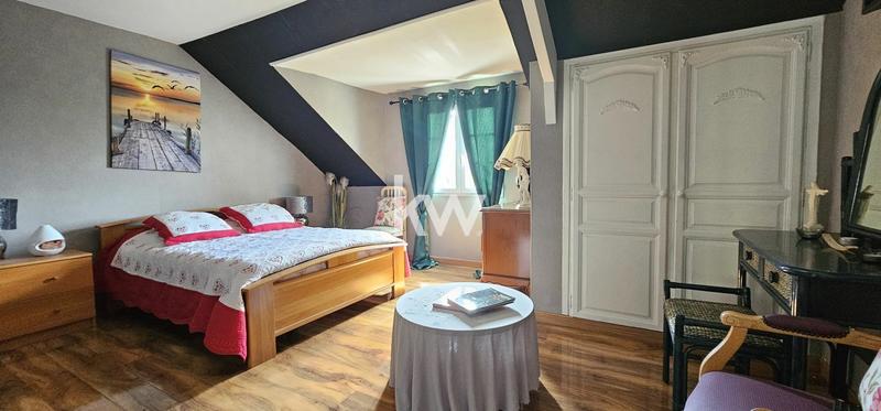 Propriété - 265 m² - 8 pièces