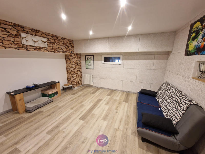 Maison - 195 m² - 11 pièces