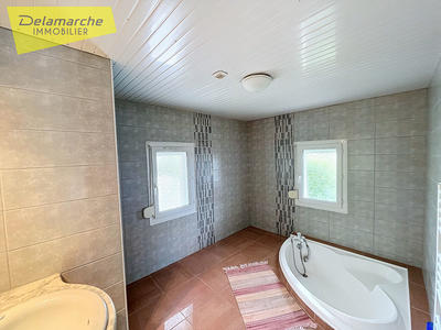 Maison - 138 m² - 7 pièces