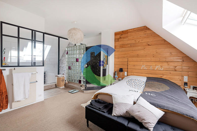 Maison - 190 m² - 7 pièces