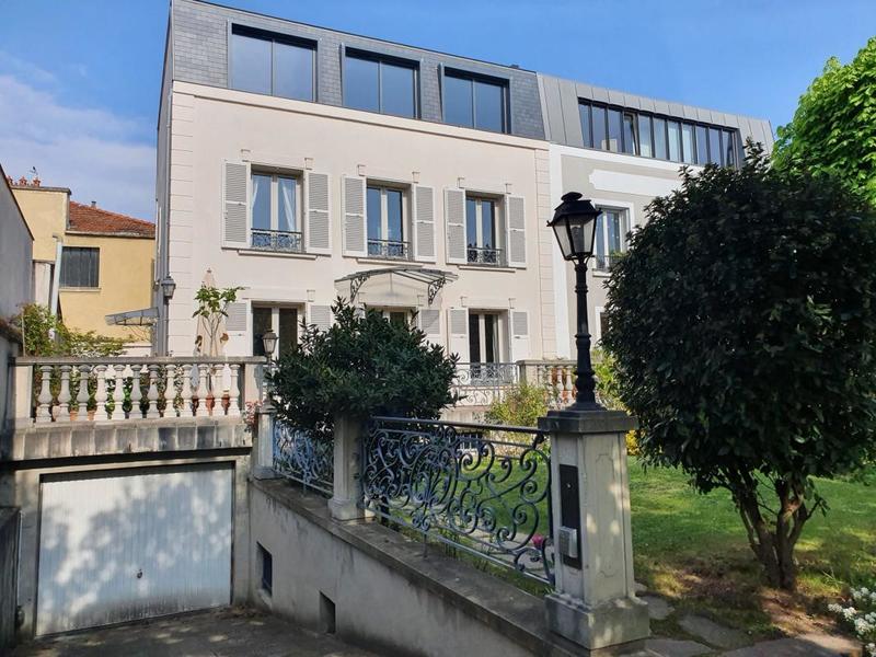 Maison bourgeoise - 253 m² - 9 pièces