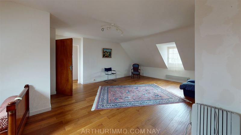 Maison - 158 m² - 7 pièces