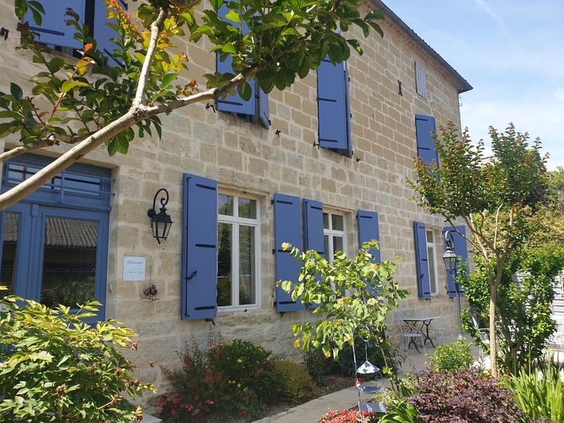 Maison de ville - 395 m² - 12 pièces