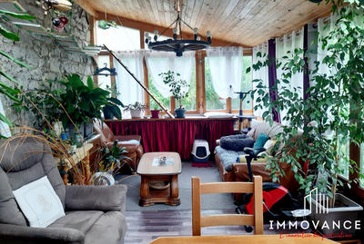 Maison - 350 m² - 16 pièces