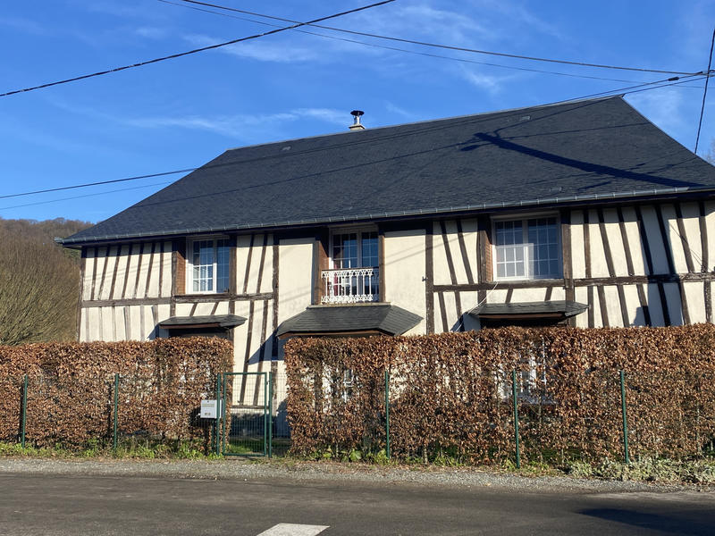 Maison - 180 m² - 7 pièces