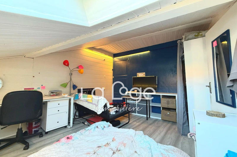 Appartement - 94 m² - 4 pièces