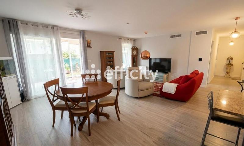 Appartement - 92 m² - 4 pièces