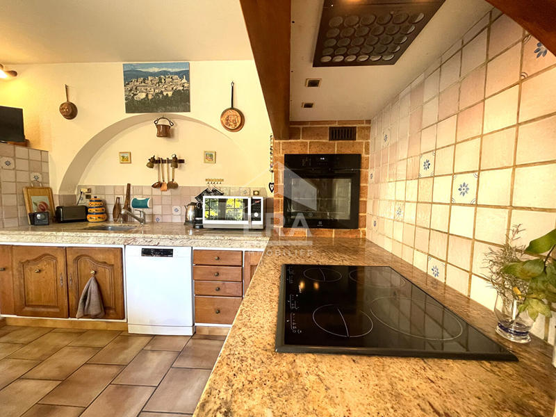 Maison - 187 m² - 5 pièces