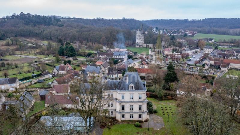 Propriété - 750 m² - 15 pièces