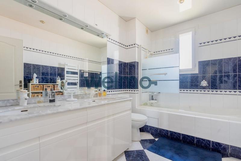 Penthouse - 140 m² - 6 pièces