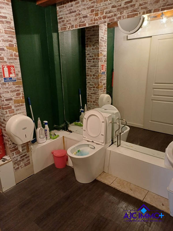 Fonds de commerce - Hôtellerie / Restauration - 120 m²